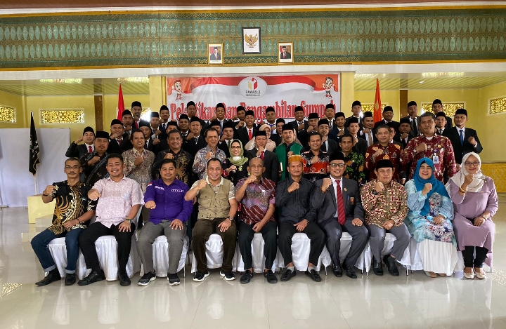 36 Panwascam Se Kabupaten Pelalawan Dilantik