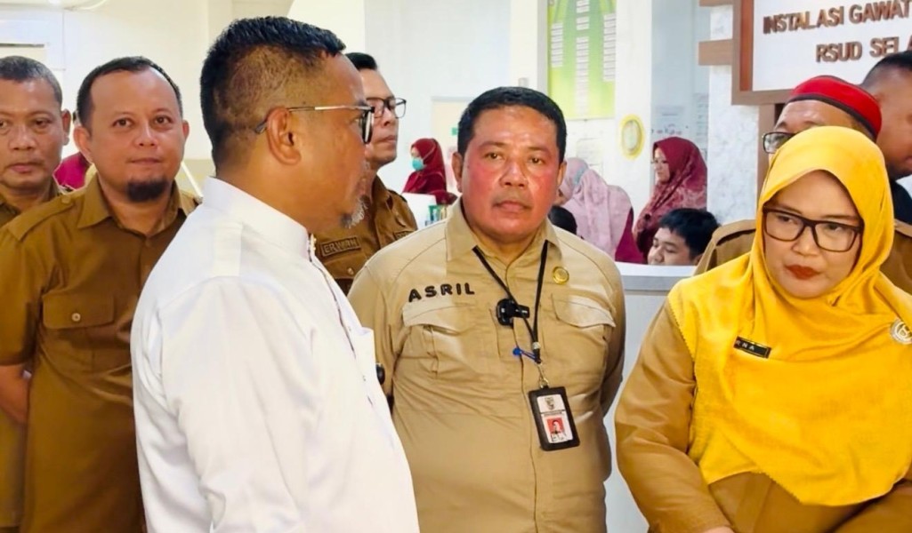 Sidak RSUD Selasih, Zukri Warning Tenaga Kesehatan Soal Pelayanan