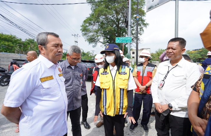 Dirjen Cipta Karya Tinjau Jalan Rusak Akibat IPAL di Pekanbaru