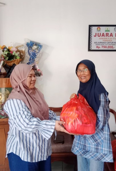 Ramadan Penuh Kepedulian, GCC Salurkan 20 Paket Sembako untuk Warga Kurang Mampu di Gobah