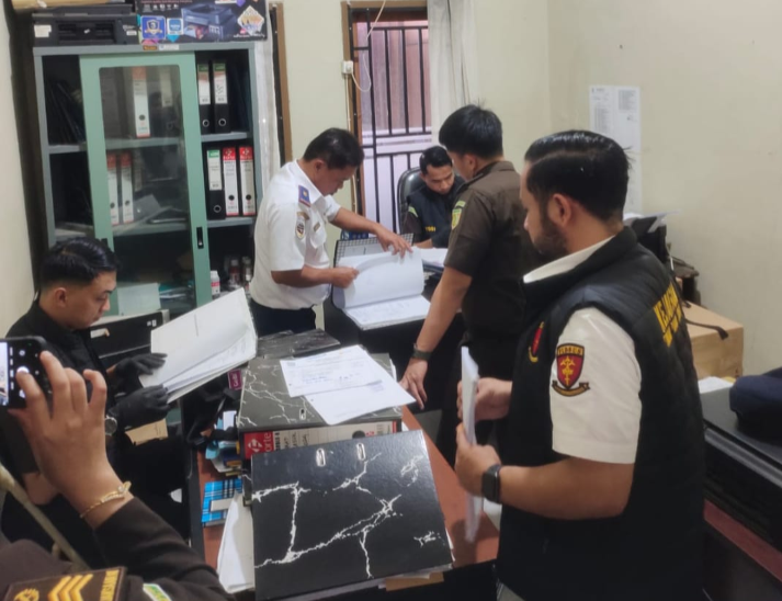 Usai Pengeledahan di Dinas Perhubungan Kerinci, Ini penjelasan Kejari Sungai Penuh Dalam Press Release