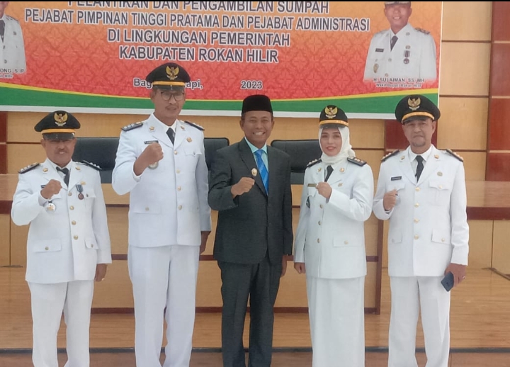 Wabup Rohil Lantik Pejabat Tinggi dan Administrasi