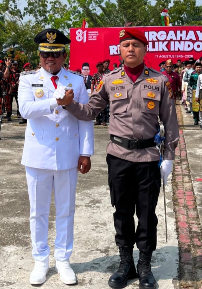 IPTU Rio Putra Sukses Pimpin Upacara HUT RI ke-81, Bupati Pelalawan Beri Apresiasi Langsung