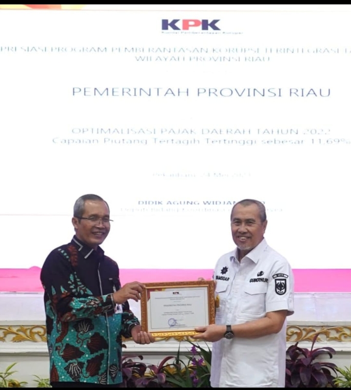 Pemprov Riau Terima Tiga Penghargaan dari KPK