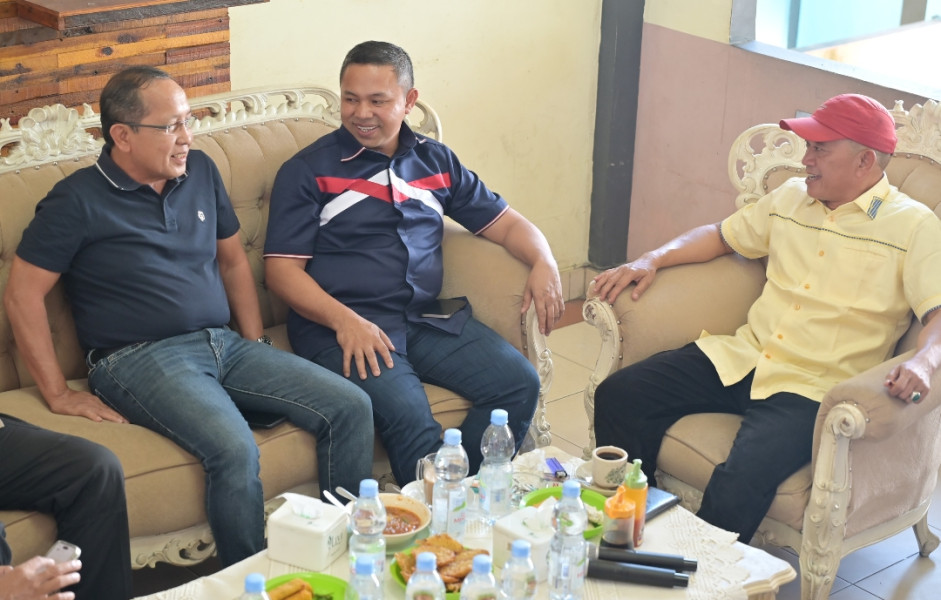 Ustadz Yurnalis mengatakan Abdul Wahid Sosok Pemimpin yang Merangkul