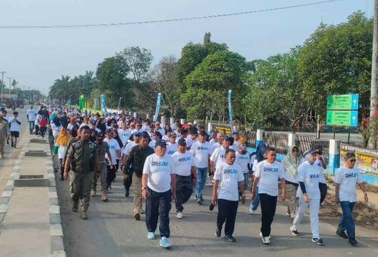 Ribuan Masyarakat Ikuti Jalan Sehat BUMN di Riau