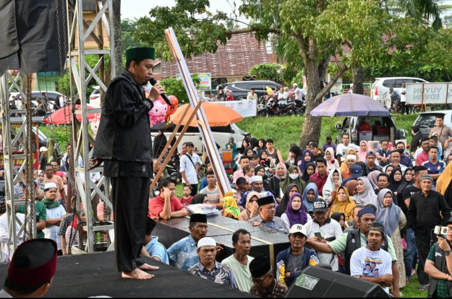 Perkuat Dukungan Abdul Wahid - SF Hariyanto, UAS dan Ustad Bombom Jadi Jurkam Kampanye di Kampar