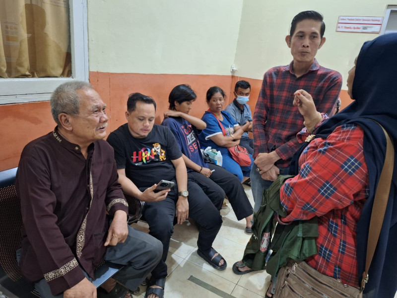 Tak Punya Uang Untuk Terapi, Kakek Hasan Terharu Dapat Bantuan dari Sahabat Jumat