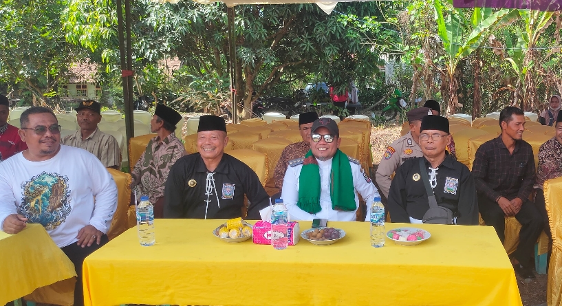 H Zukri Letakkan  Batu Pertama Pembangunan Padepokan PSHT