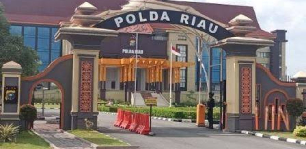 Tengku Toni Laporkan Lurah Pelalawan ke Polda Riau