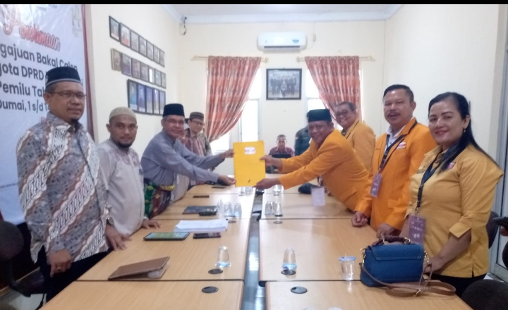 Hanura Daftarkan 35 Caleg ke KPU Dumai