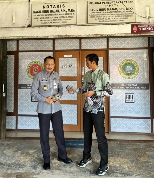 Usai Bertemu Bupati H Zukri, Kepala Kanwil Kemenkum Riau Berkunjung Ke kantor Notaris Ragil Ibnu Hajar