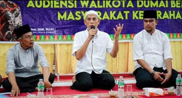 Sambangi Kelurahan Bukit Nenas, Wako Dumai Ajak Warga Giatkan Ibadah di 10 Malam Terakhir Ramadan