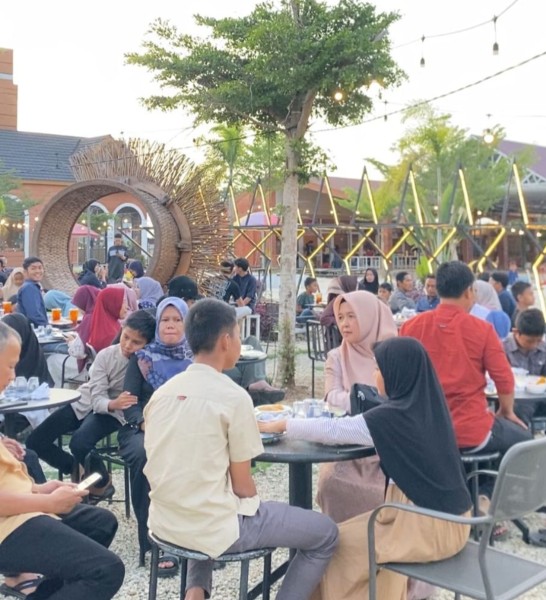 Z Park Jadi Tempat Berbuka Puasa Paling Favorit Warga Pelalawan 2026