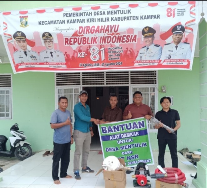 Antisipasi Karhutla, PT NSR Serahkan Bantuan Alat Pemadam Api ke MPA Desa Mentulik