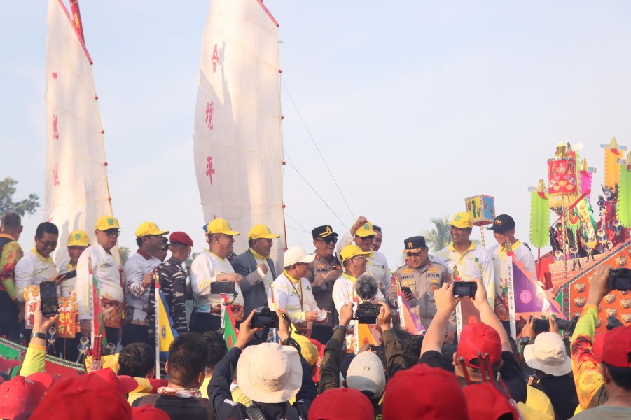 Meriah ! Kalender Tahunan Event Bakar Tongkang Di Rohil