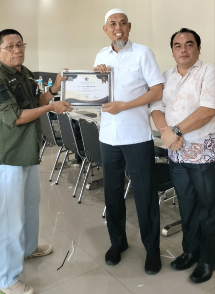 DPD PJS Riau Serahkan PJS Award Kepada Wako Dumai, Paisal: Komitmen Kita Tetap Bersinergi dengan Pers