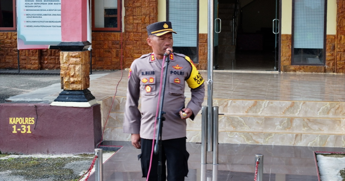 Kapolres Kerinci Cek Kesiapan Perlengkapan Personil Dalam Pengamanan Pemilu 2024