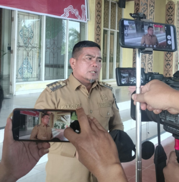 Surati Tim Invers PPTPKH, H Zukri Tegaskan Tugas Bupati itu Melayani Masyarakat