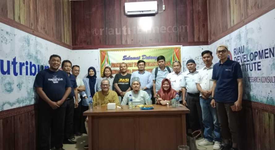 Dihadiri Pihak Diskop, Pengurus Koperasi JMSI Riau Gelar Rapat Perdana