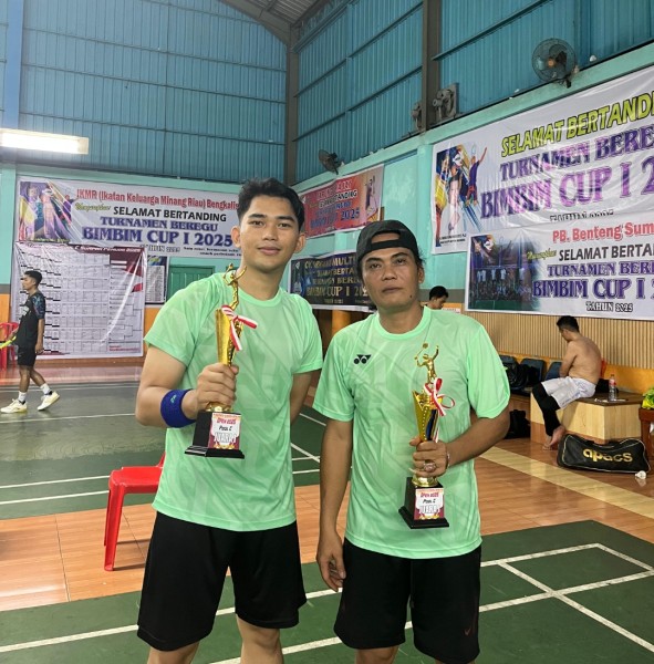 Pasangan PB Radar Nantan–Erol Sabet Juara I Turnamen Badminton Sumpah Pemuda se-Kota Bengkalis