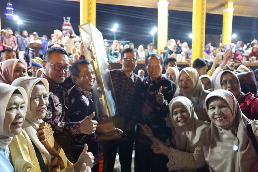 Wako Alfin Tutup Jambore PKK dan Pasar Rakyat 2025, Kecamatan Pondok Tinggi Raih Juara Umum