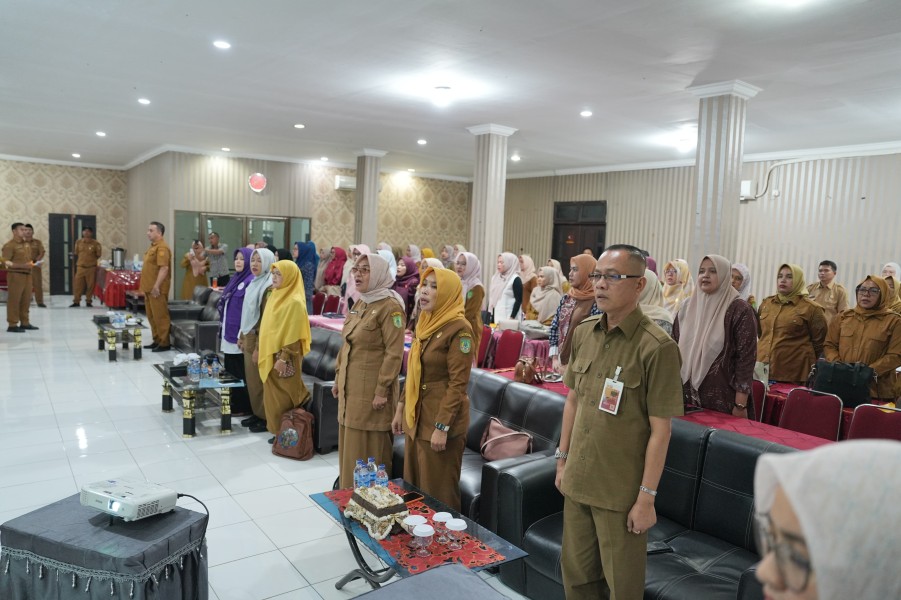 Buka Bimtek Posyandu , Asisten III Setda Rohil Sebut Pelayanan Dinkes Sejak Lahir hingga Lansia