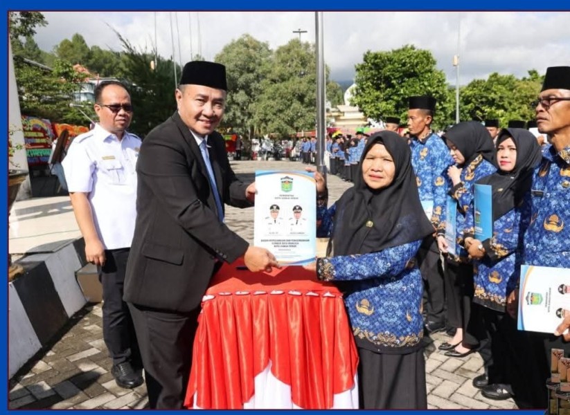 Wali Kota Alfin Serahkan 1.798 SK PPPK, Tegaskan Profesionalisme dan Pelayanan Publik Berkualitas