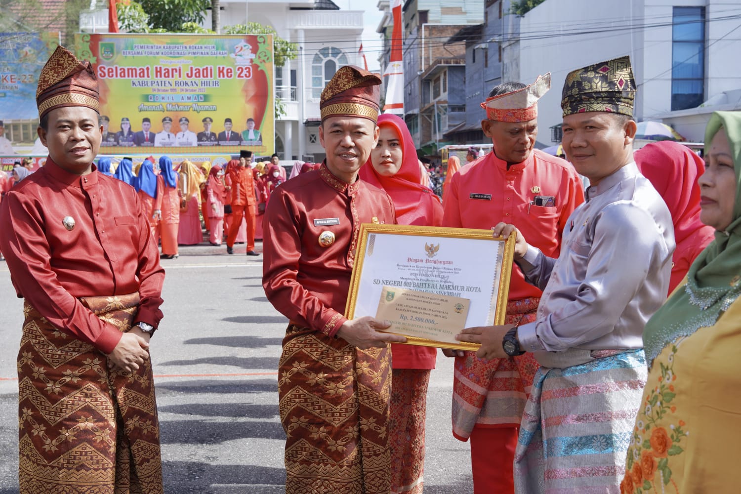 Peringati HUT Rohil ke-23, Ini Harapan Bupati Afrizal Sintong