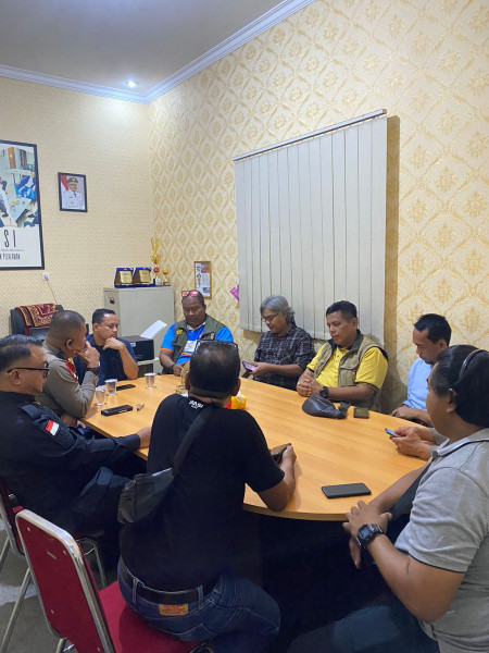 Kapolres AKBP Suwinto Didampingi Ketua PN Benny Arisandy Gerebek Kantor JMSI Pelalawan