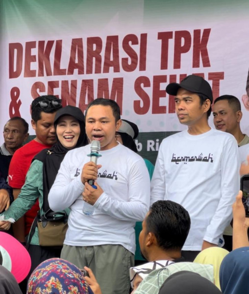 Dahsyat ! Warga Tumpah Ruah Ikuti Senam Sehat Bersama Cagubri Berwarah