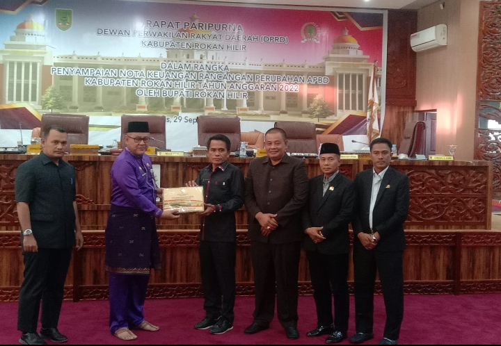 Paripurna Nota Keuangan Perubahan APBD Rohil , Pemkab & Dewan Sepakat Rp 2,2 T Sekian