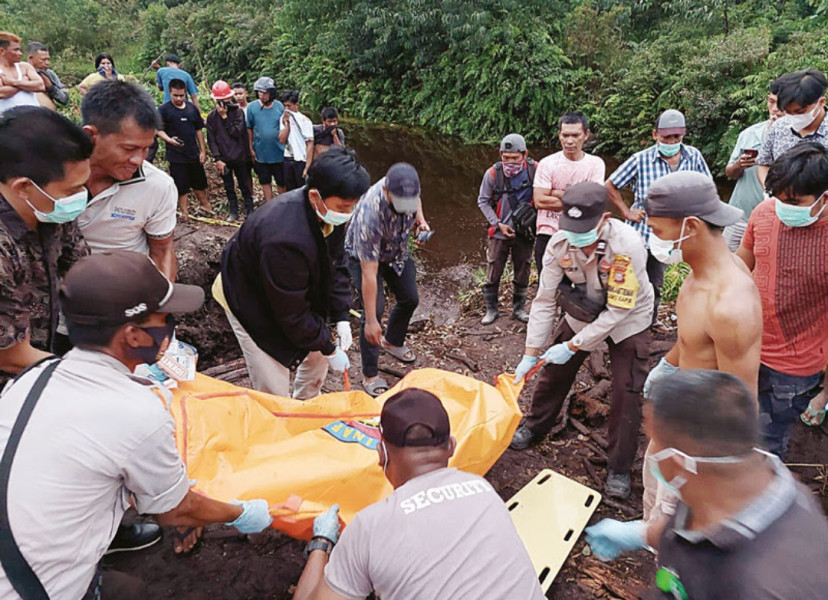 Gila, IRT Ini Diduga Dibunuh Suami dan Anaknya