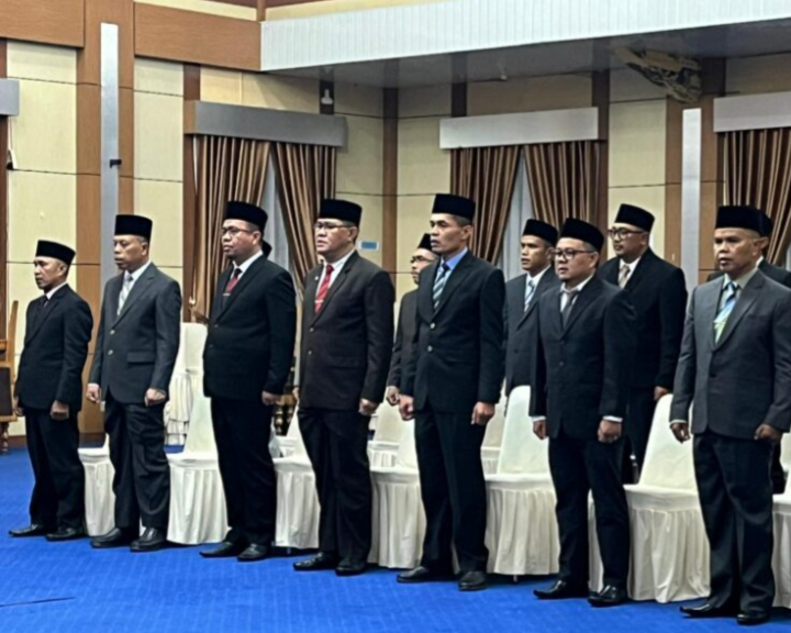 Azhar Hamzah Resmi Lantik 16 Pejabat, Pemkot Sungai Penuh Perkuat Pelayanan Publik