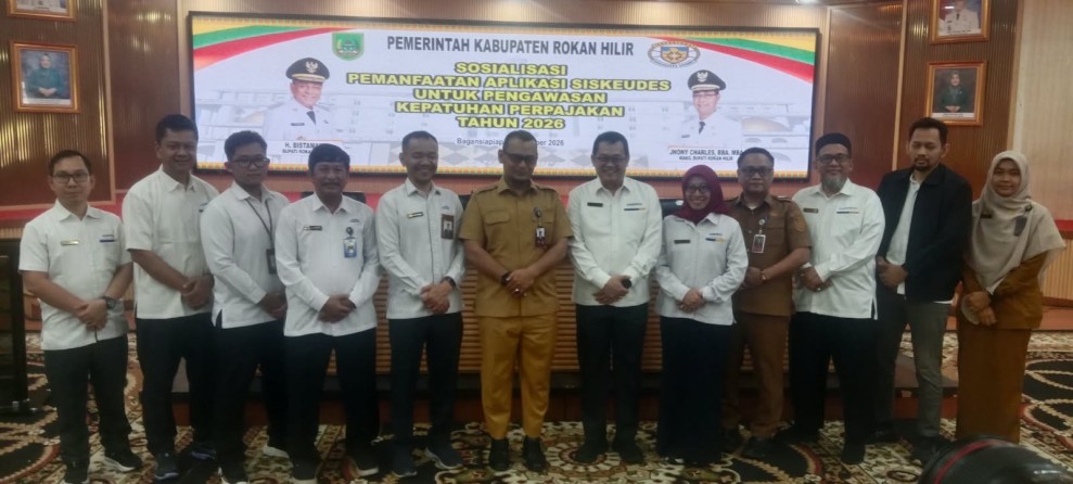 Percepat Digitalisasi Birokrasi, Bupati Rohil Tinjau Perekaman TTE PPPK Paruh Waktu