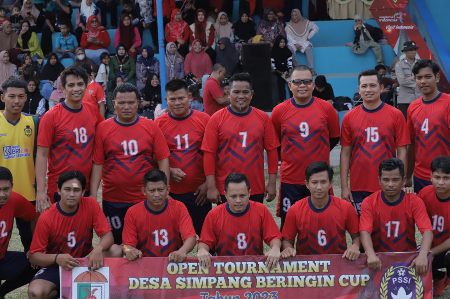 Sukseskan Turnamen Simpang Beringin Cup, Bupati H Zukri dan Kapolres AKBP Suwinto Perkuat Tim Media Pelalawan