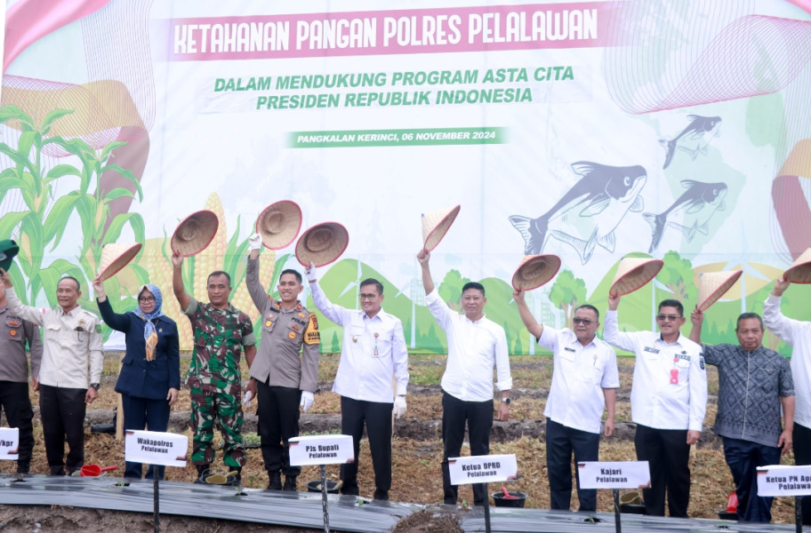 Pjs. Bupati Hadiri Kick Off Ketahanan Pangan Polres Pelalawan dalam rangka Mendukung Asta Cita Presiden