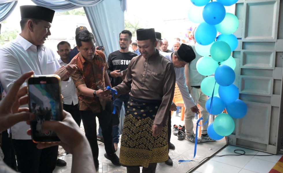 Resmikan Posko Pemenangan di Ujung Batu, Abdul Wahid Dapat Dukungan Tokoh Rohul