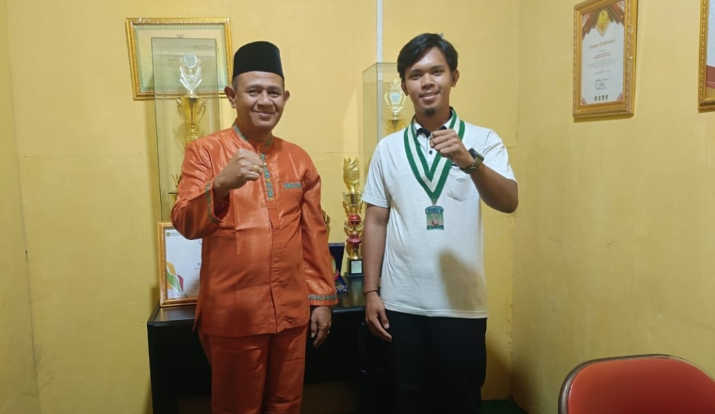 Silaturahmi Bersama Camat Kateman, Aktivis KAMMI Riau Bahas Kondisi Daerah dan Isu Lingkungan