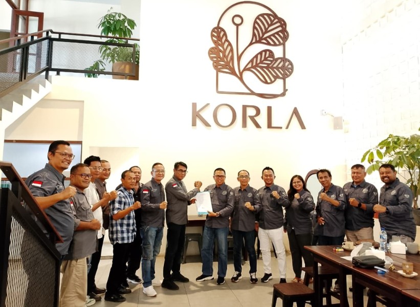 Sembilan Wartawan Senior Kepri Serahkan Dokumen Bergabung ke PJS