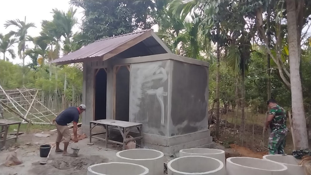 Pembangunan MCK TMMD Ke-129 Kodim 0102/Pidie Capai 65 Persen, Hadirkan Sanitasi Layak bagi Masyarakat
