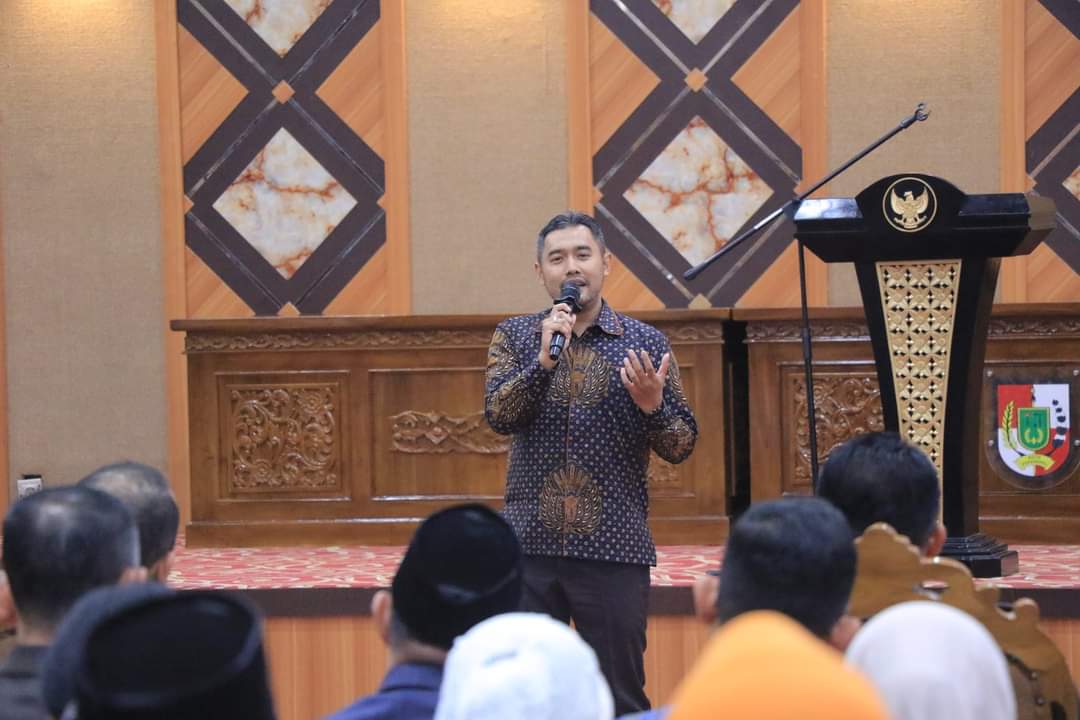 Sabarudi Tekankan Integritas Saat Sosialisasi Pengendalian Gratifikasi oleh DPRD Pekanbaru dengan KPK RI